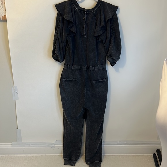 Something Navy Meghan Ruffle Sleeve Jumpsuit - Picture 5 of 11